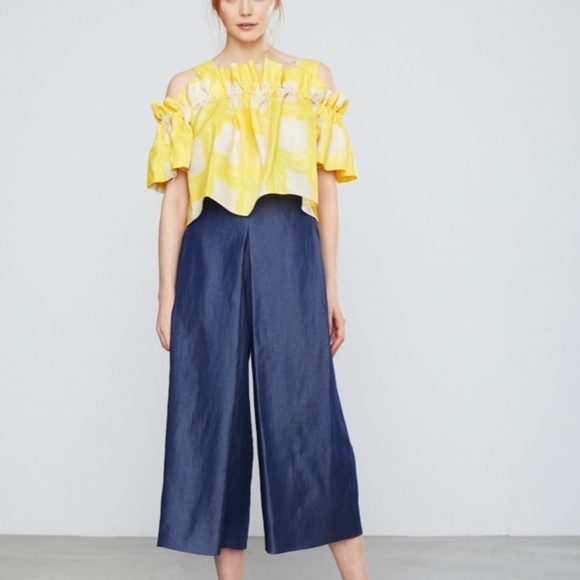 WHIT Mariposa Ruffle Top - Picture 2 of 4